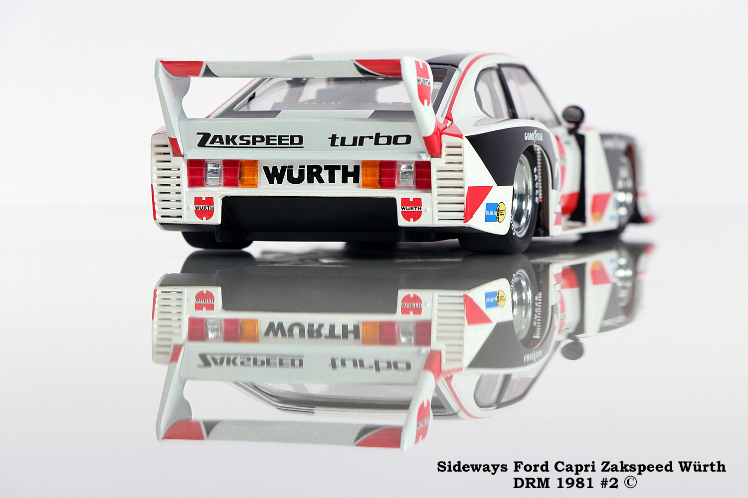 Slotcars 132 Slotracing Carrera Racecourse / Slot Cars Sideways by Racer