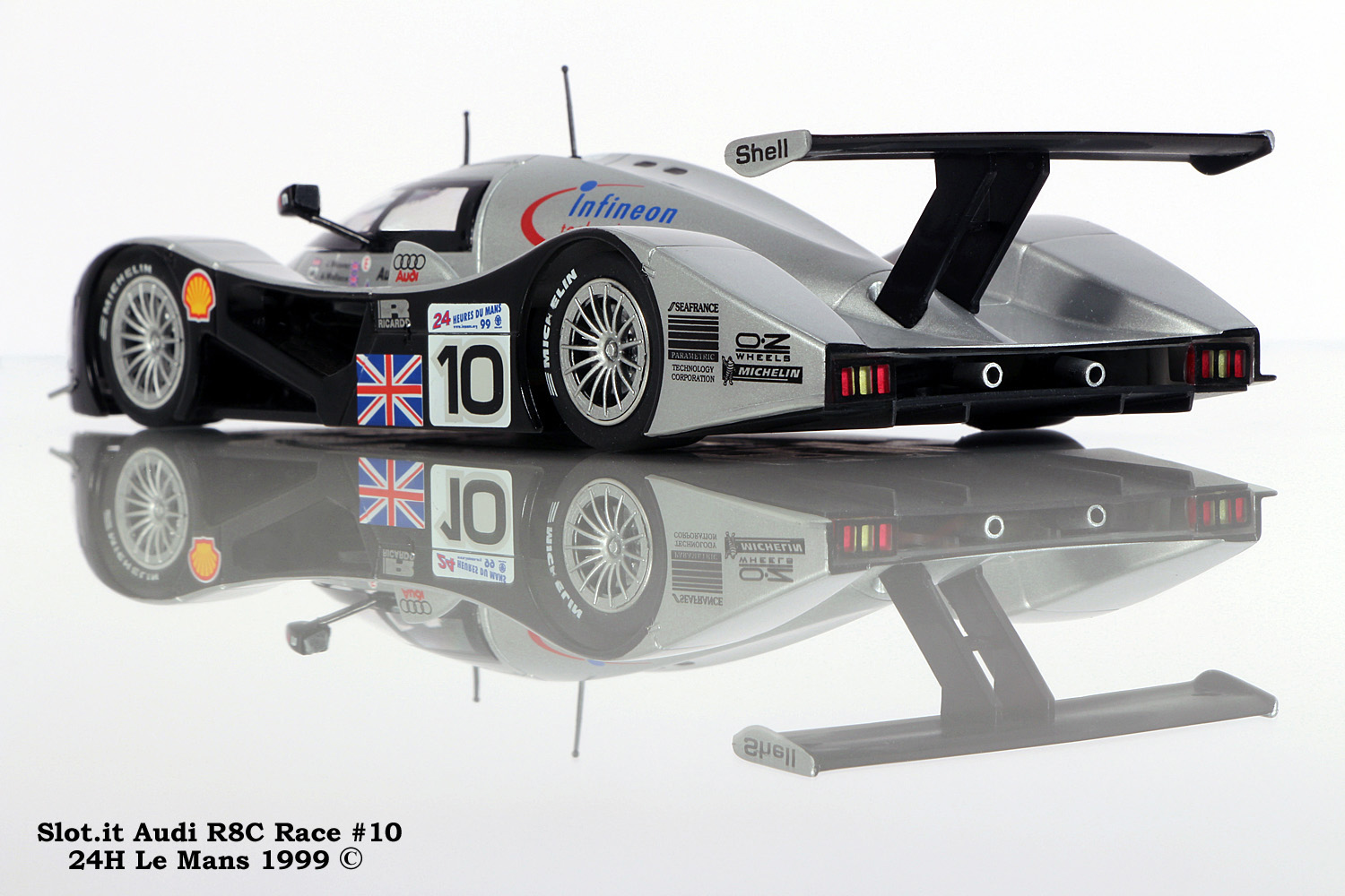 Slotcars 1:32 Slotracing Carrera Racecourse / Slot Cars - Slot.it